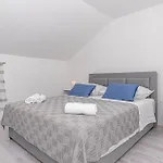 Amazing In With Wifi