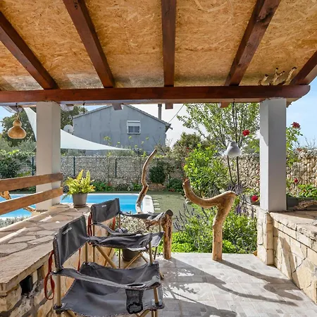 Stunning In With Outdoor Swimming Pool Holiday home *
