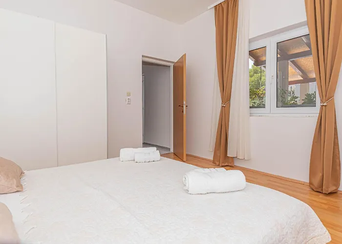 Vakantiehuis Amazing In With Wifi Oklaj