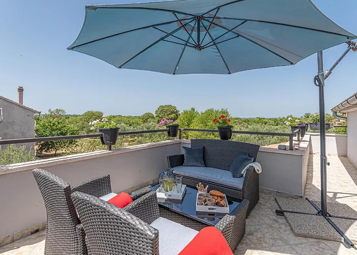 Amazing In With Wifi Holiday home Oklaj